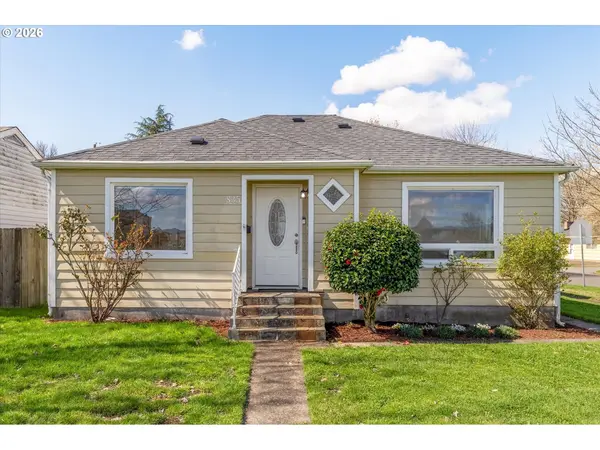 835 20TH AVE, Longview, WA 98632