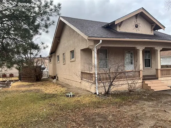1122 E 4th ST, Pueblo, CO 81001