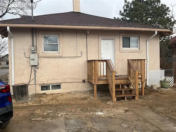 1122 E 4th ST, Pueblo, CO 81001