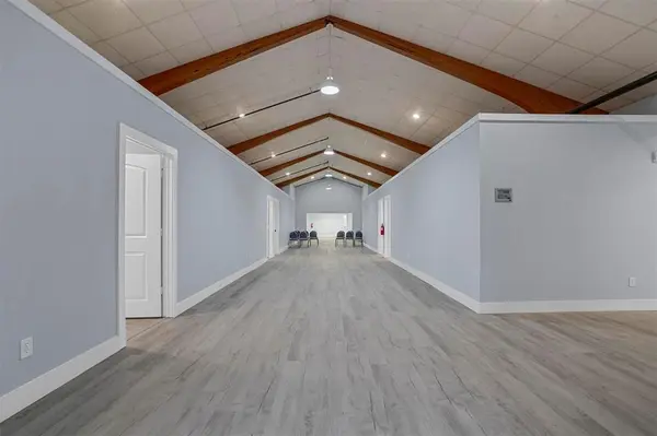 116 N Clark Street, Burleson, TX 76028