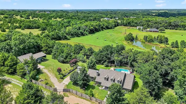 77 Fellowship Lane, Sherman, TX 75090