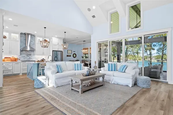 1121 The Shores Drive, Corsicana, TX 75109