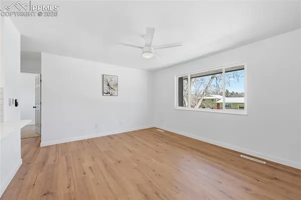 4925 Wandering CIR, Colorado Springs, CO 80917