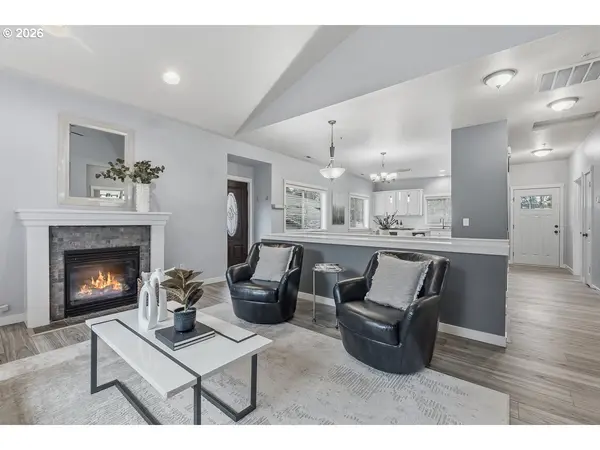 7704 SW CRESMOOR DR, Beaverton, OR 97008