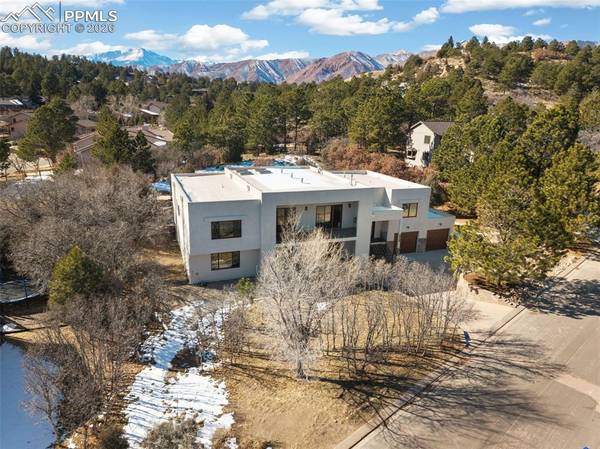 6840 Oak Valley LN, Colorado Springs, CO 80919
