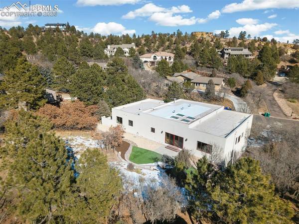 6840 Oak Valley LN, Colorado Springs, CO 80919