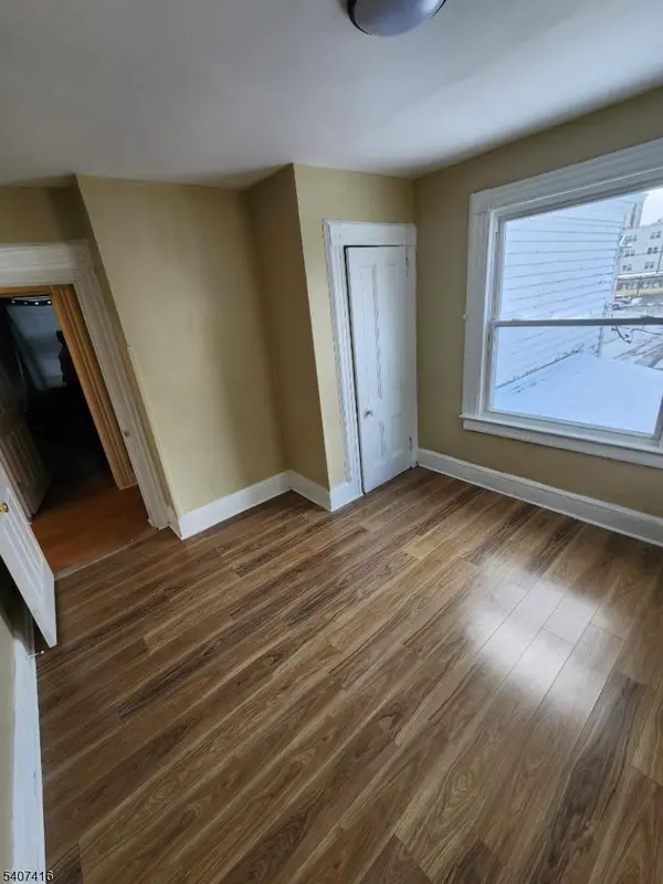 143 S Clinton St #3, East Orange City, NJ 07018