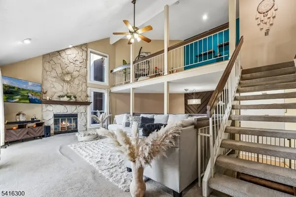 130 Kingsberry Dr, Franklin Twp., NJ 08873