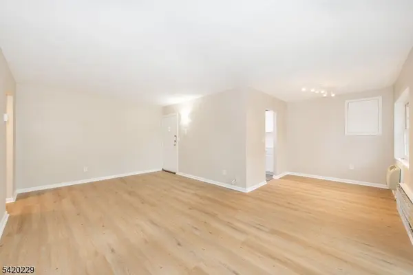 550 Fairview Ave #116, Westwood Boro, NJ 07675