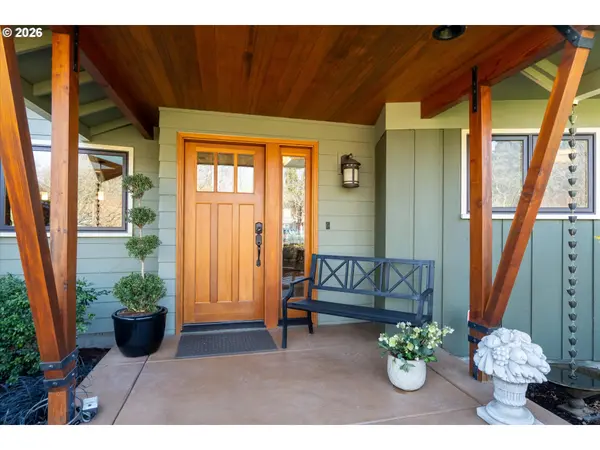 2746 NORBERT LN, Eugene, OR 97401