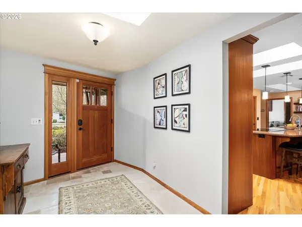 2746 NORBERT LN, Eugene, OR 97401