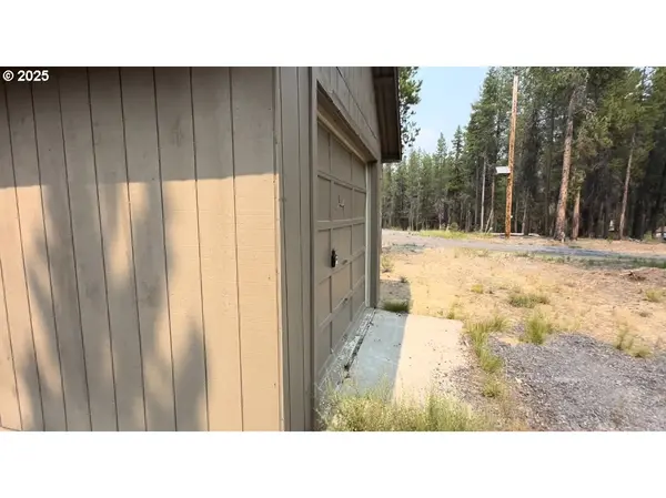 139917 BEAR SKIN RD, Crescent Lake, OR 97733