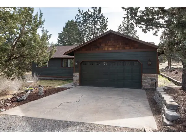 6446 NW LYNCH LN, Redmond, OR 97756