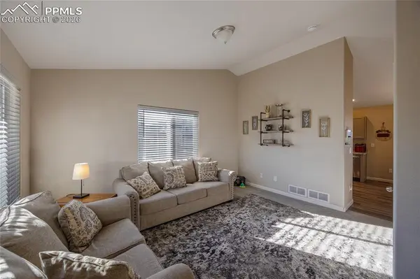 6882 Alsea DR, Colorado Springs, CO 80925