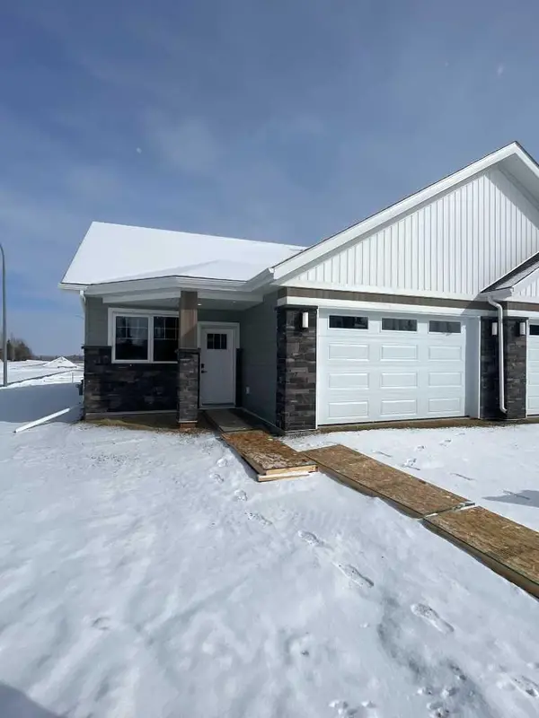 4940 Beardsley AVE, Lacombe, AB T4L 0G4