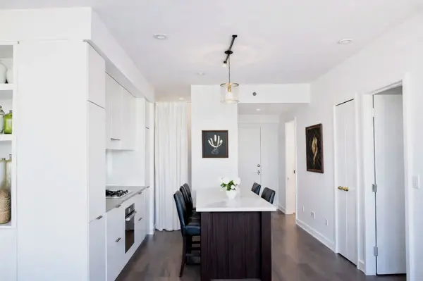 5 St Joseph ST #1909, Toronto C01, ON M4Y 1J6