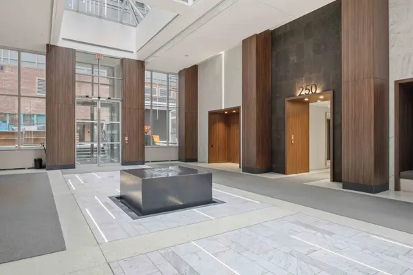 250 Wellington ST W #636, Toronto C01, ON M5V 3P6