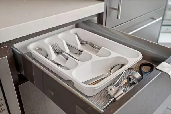 155 Yorkville AVE #501, Toronto C02, ON M5R 0B4