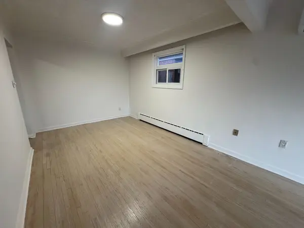 99 Kenwood AVE #Upper, Toronto C03, ON M6C 2S1