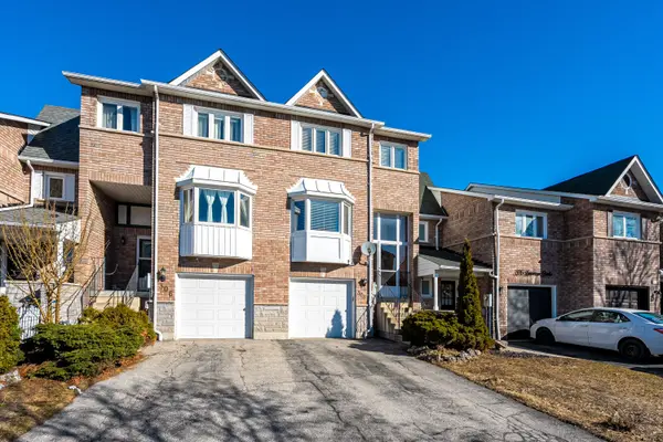 308 SPARROW CIR, Pickering, ON L1V 6Y3