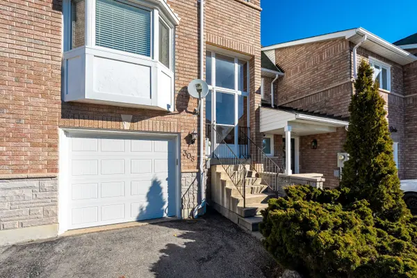 308 SPARROW CIR, Pickering, ON L1V 6Y3