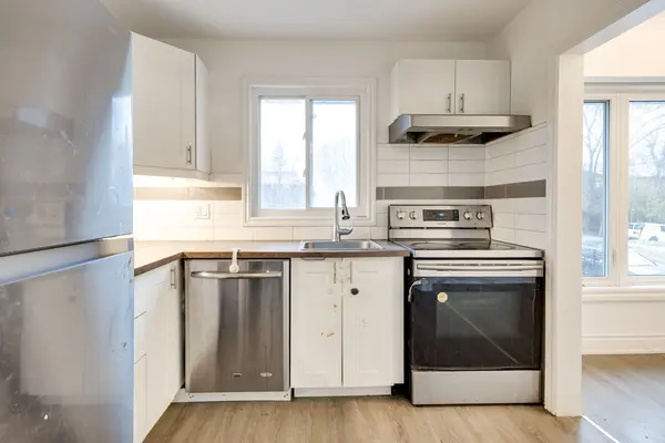 240 Markham RD #Main Floor, Toronto E08, ON M1J 3C2