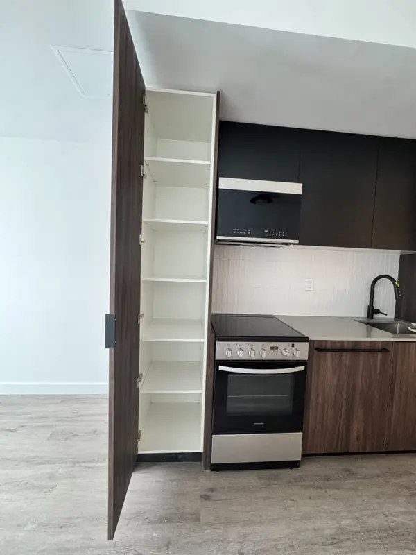 1635 Military TRL #316, Toronto E10, ON M1C 1B2