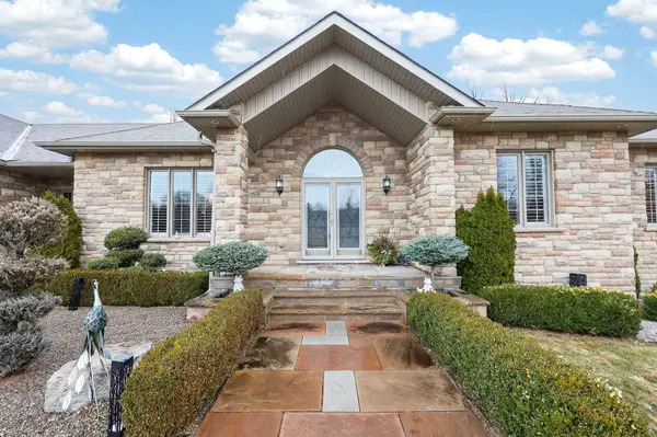 19 Shore CRES, Georgina, ON L0E 1S0