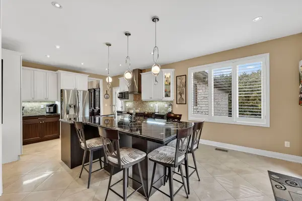 19 Shore CRES, Georgina, ON L0E 1S0