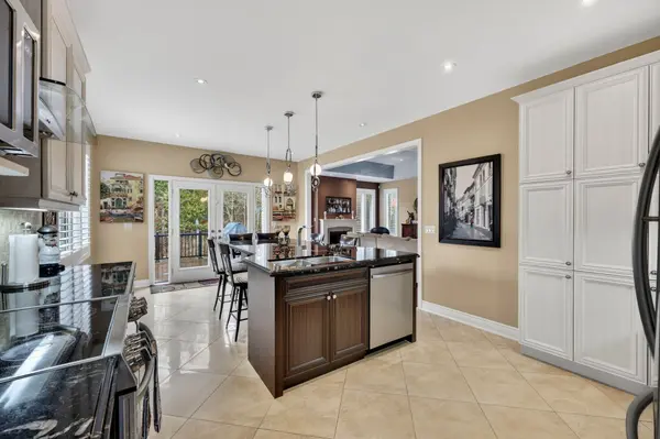 19 Shore CRES, Georgina, ON L0E 1S0