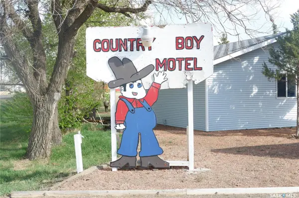 143 Railway AVENUE, Coronach, SK S0H 0Z0