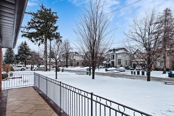 20 Knox AVE, Toronto W05, ON M9L 2M3