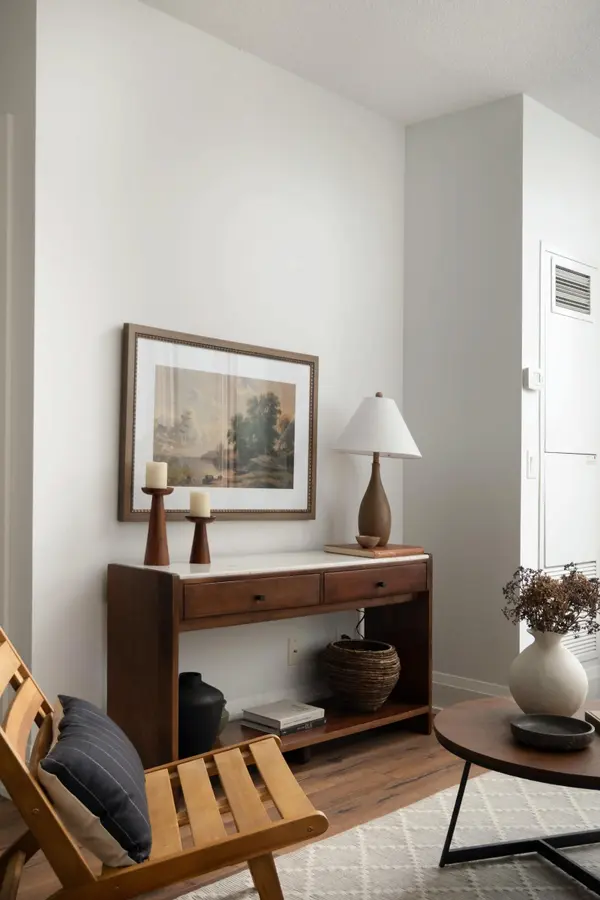 2 Old Mill DR #612, Toronto W01, ON M6S 0A2