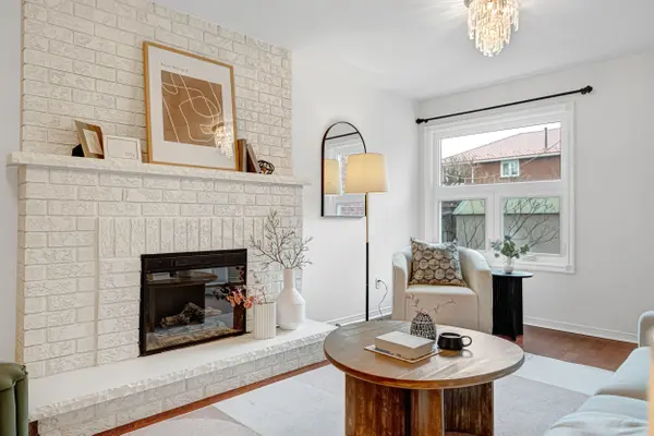 3488 Africa CRES, Mississauga, ON L5B 3V4