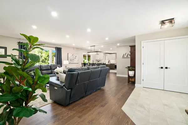 10541 Wylie WAY, North Dundas, ON K0E 1S0