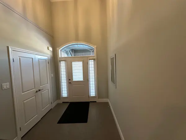 106 Queensgate CRES, Woolwich, ON N0B 1M0