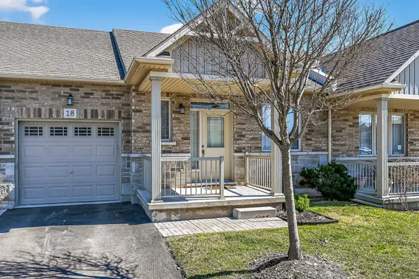 18 Ecker LN, Hamilton, ON L0R 1C0