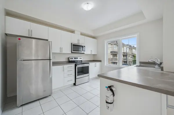 88 Decorso DR #50, Guelph, ON N1L 0A1