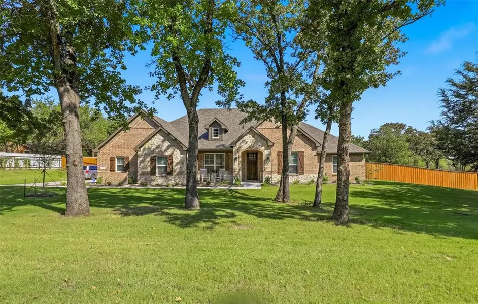 2021 Crystal Palace Boulevard, Alvarado, TX 76009