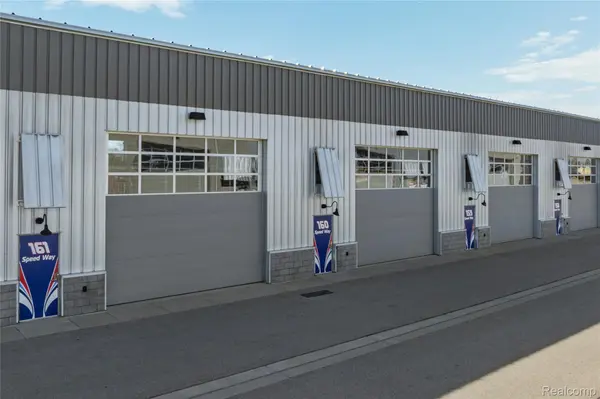 161 W SPEED WAY, Pontiac, MI 48341