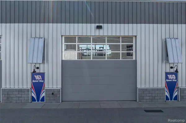 161 W SPEED WAY, Pontiac, MI 48341