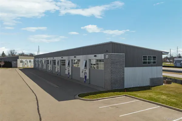 161 W SPEED WAY, Pontiac, MI 48341