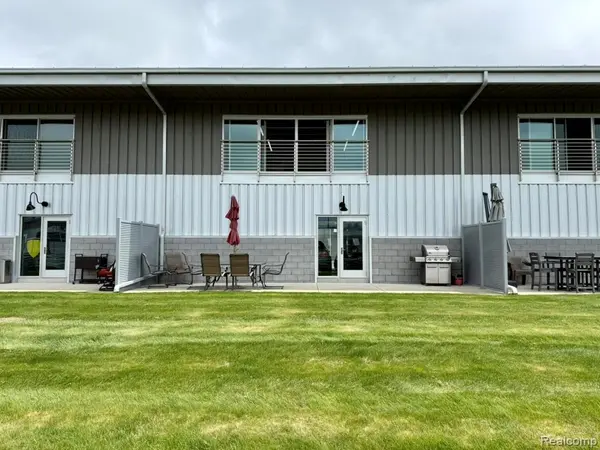 161 W SPEED WAY, Pontiac, MI 48341