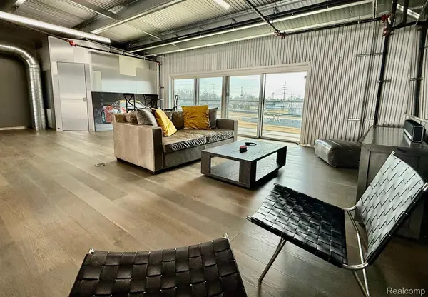 161 W SPEED WAY, Pontiac, MI 48341