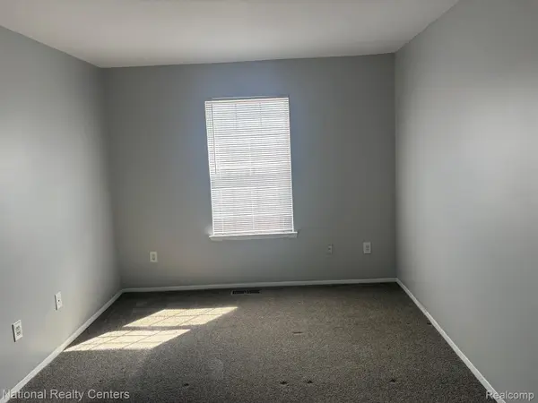 22129 Atlantic Pointe, Farmington Hills, MI 48336