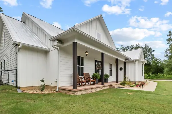 22302 County Road 422, Lindale, TX 75771