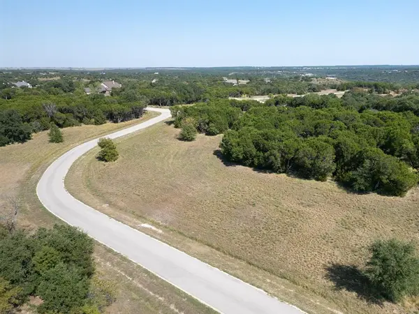 6525 Charleton Lane, Cleburne, TX 76033