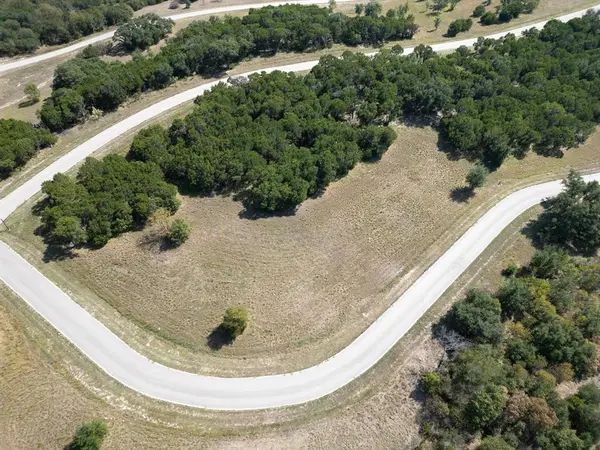 6525 Charleton Lane, Cleburne, TX 76033