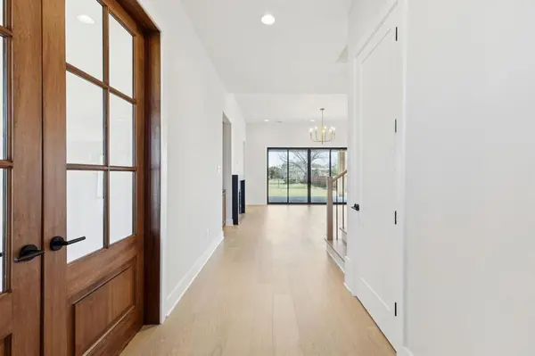 206 Pecan Street, Roanoke, TX 76262