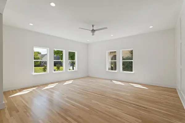 6255 Belmont Avenue, Dallas, TX 75214